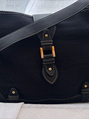 Vintage Etienne Aigner Black Woven Shoulder Bag with Gold hardware EUC